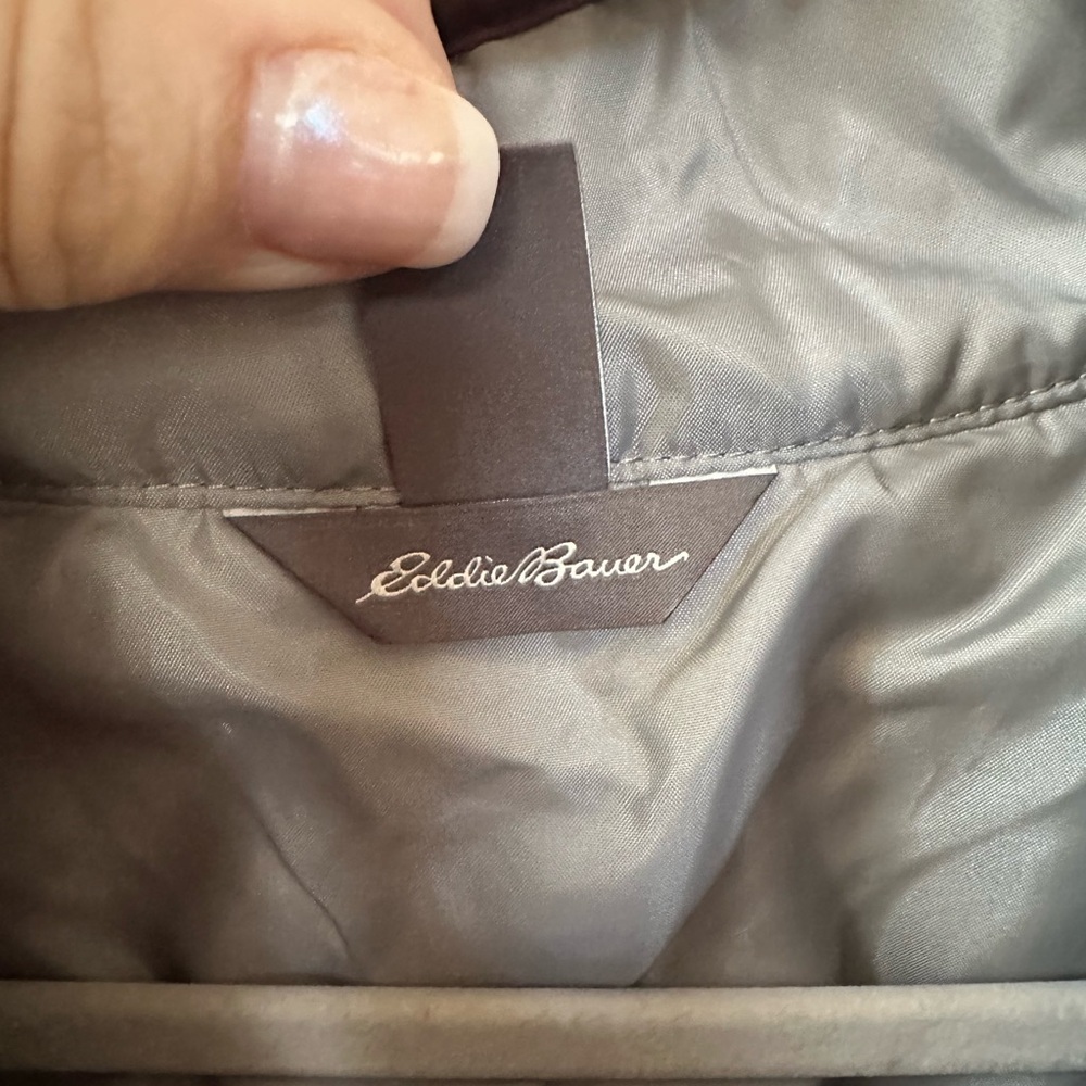 Eddie Bauer Women's Purple Quilted Jacket - Picture 6 of 10